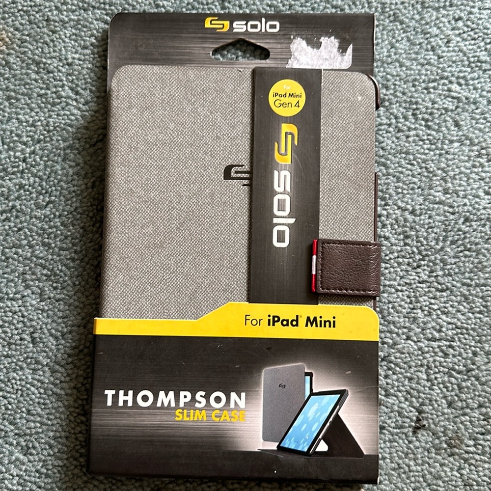 Solo Thompson slim case for iPad mini gen 4 cover new in box